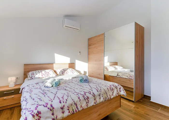 Casa vacanze Cozy In Rovanjska