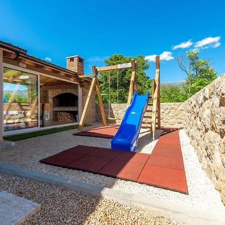 Holiday home 4 Bedroom Cozy In